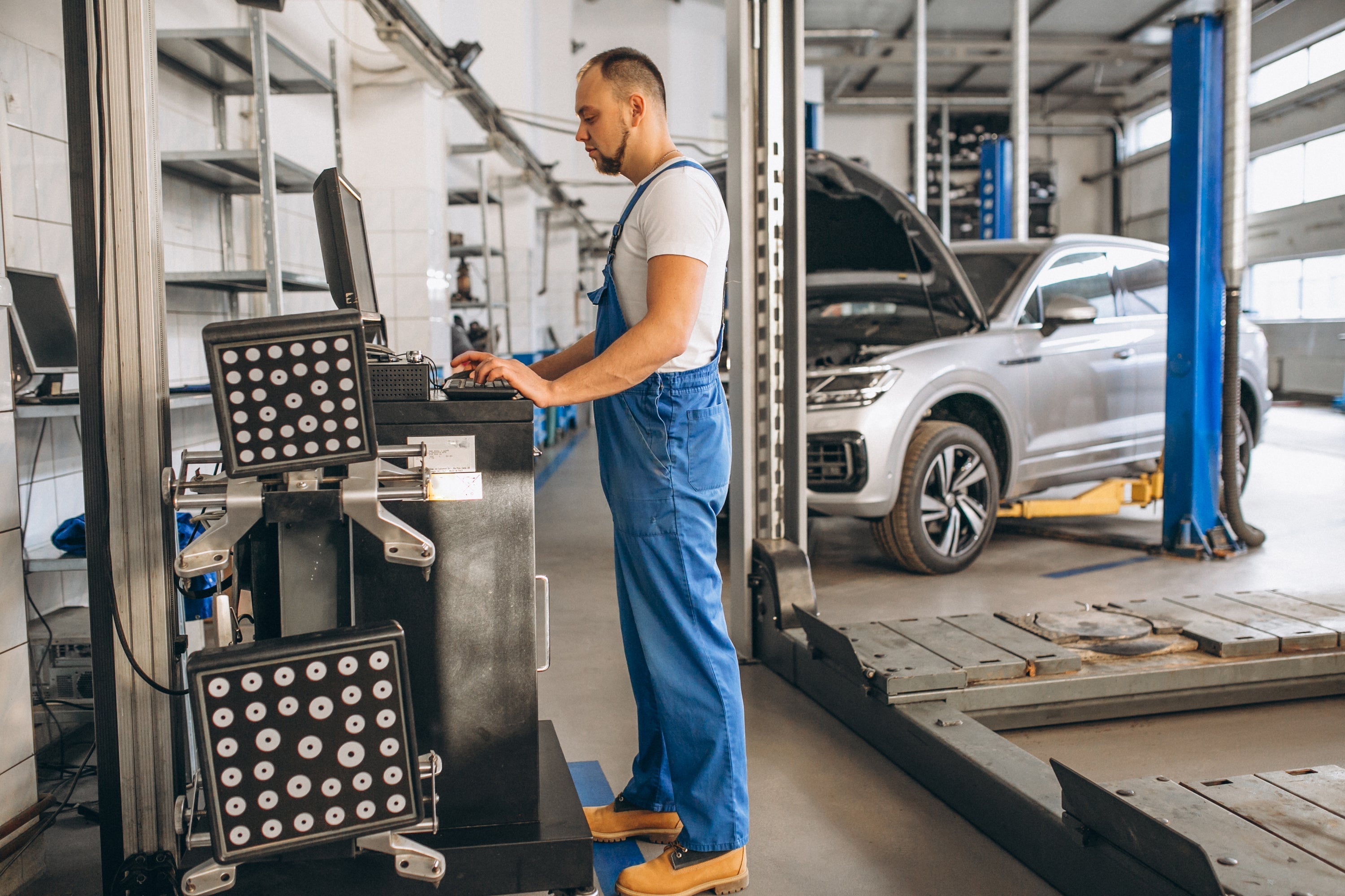 Ultimate Guide to Tyre Changer Machines: Types, Benefits, and How to Use? Introduction to Tyre Changer Machine?